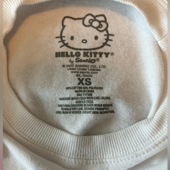 Hello Kitty White Graphic Print Crewneck Sweatshirt. Size XS. Great Condition. - Picture 5 of 6